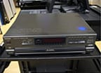 Compact 5_disc changer.