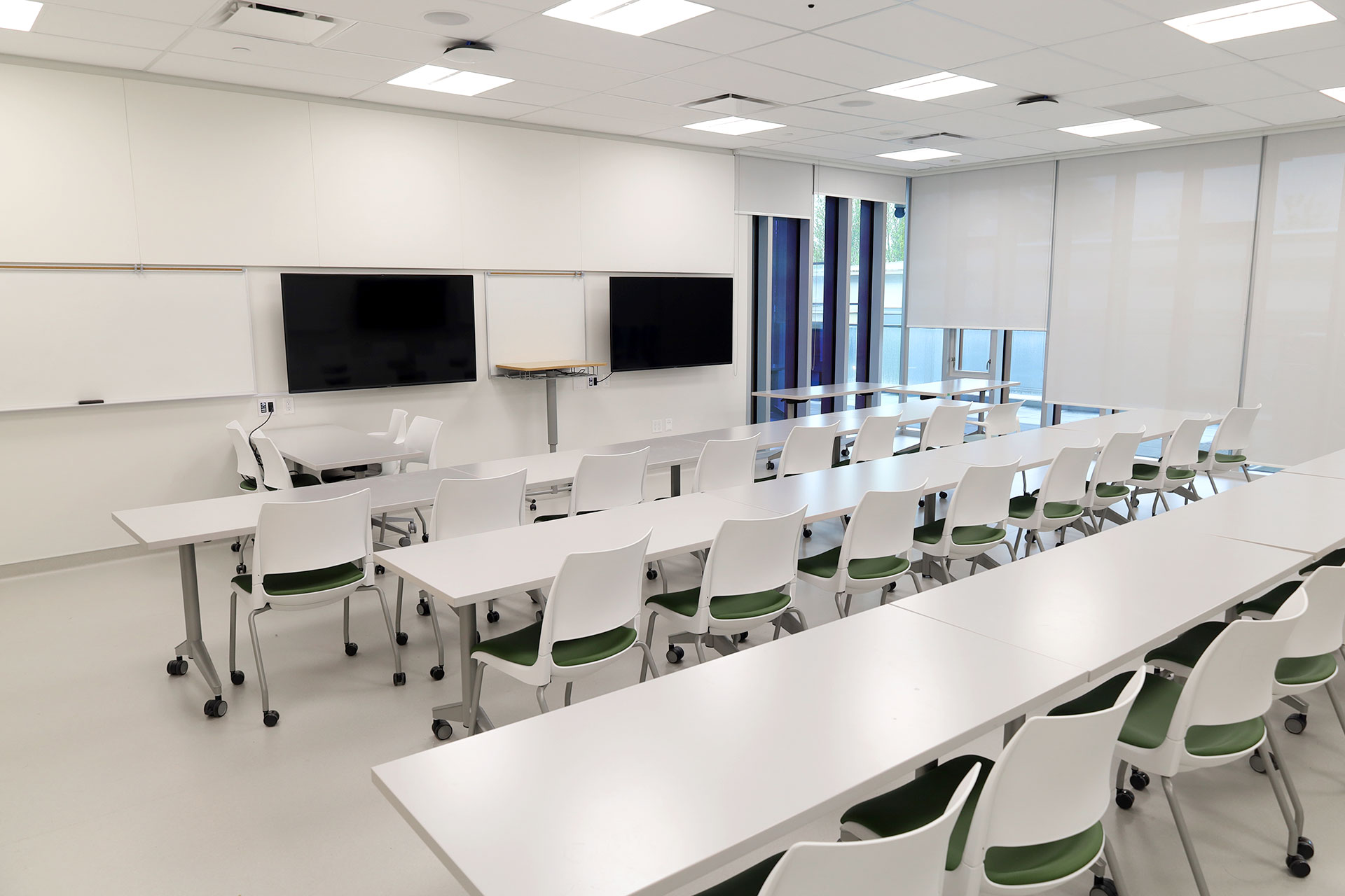BCIT Health Sciences Centre multipurpose room