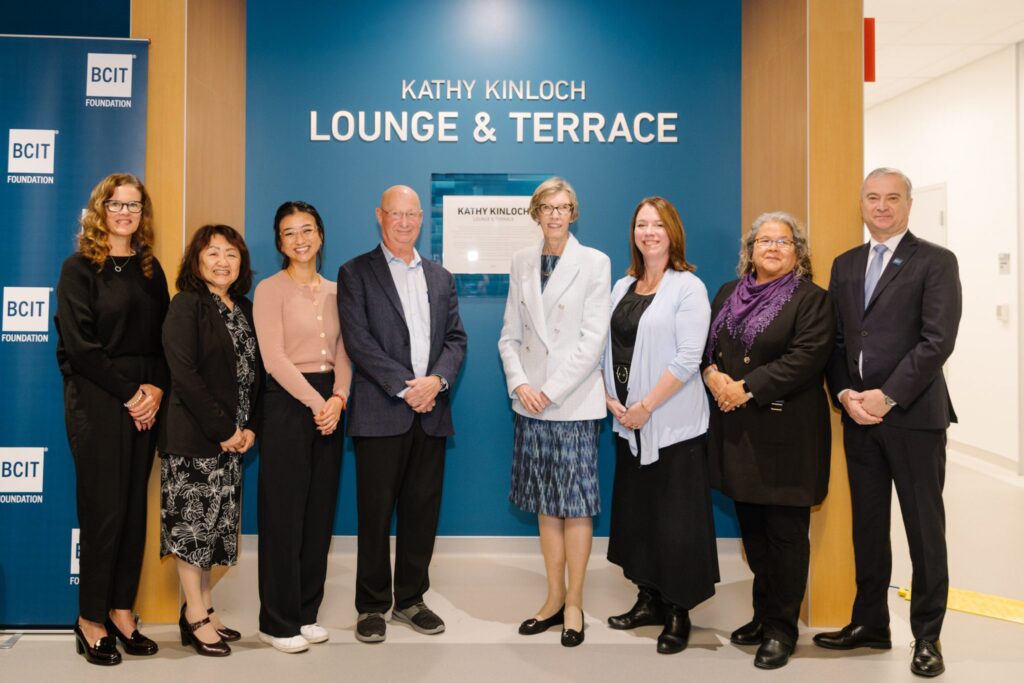 241203_Kathy-Kinloch-Ceremony_AL-P02-crop-2048×1366