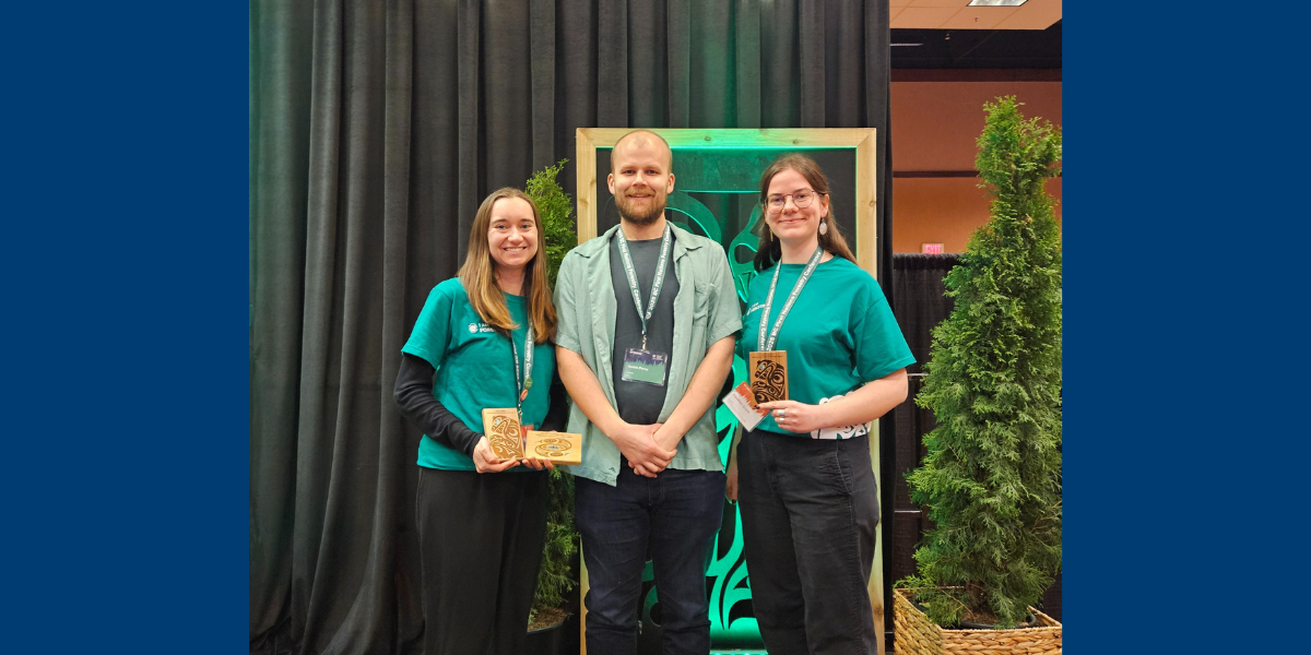 Picture: (From left to right) Student Tanya Steinauer, Faculty Justin Perry, Student Heather Clark.